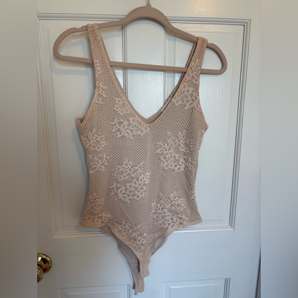 Socialite Lace Bodysuit - Color Blush - Size M